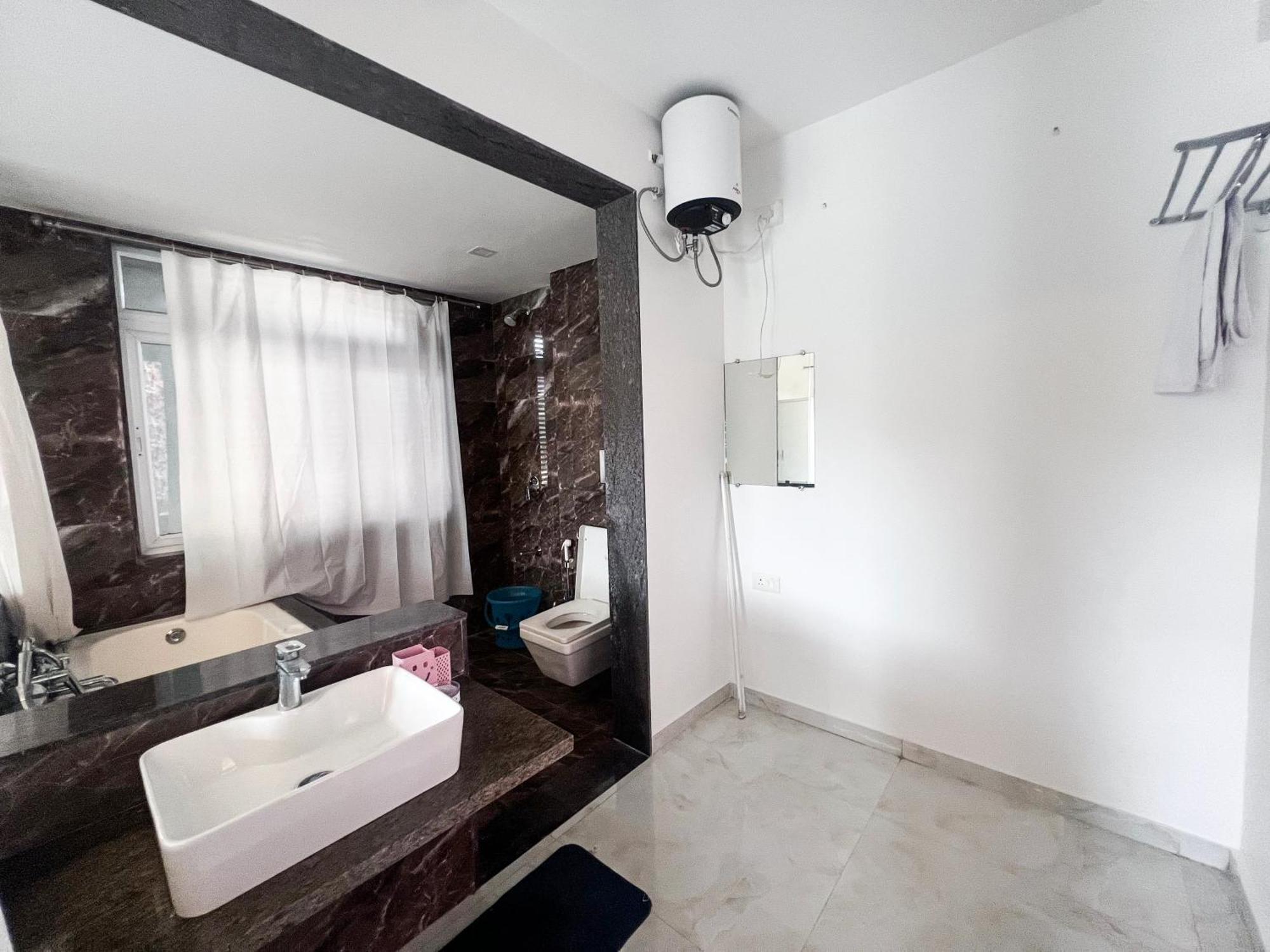 Zest Eco Villa Montana โลนาวาลา ภายนอก รูปภาพ